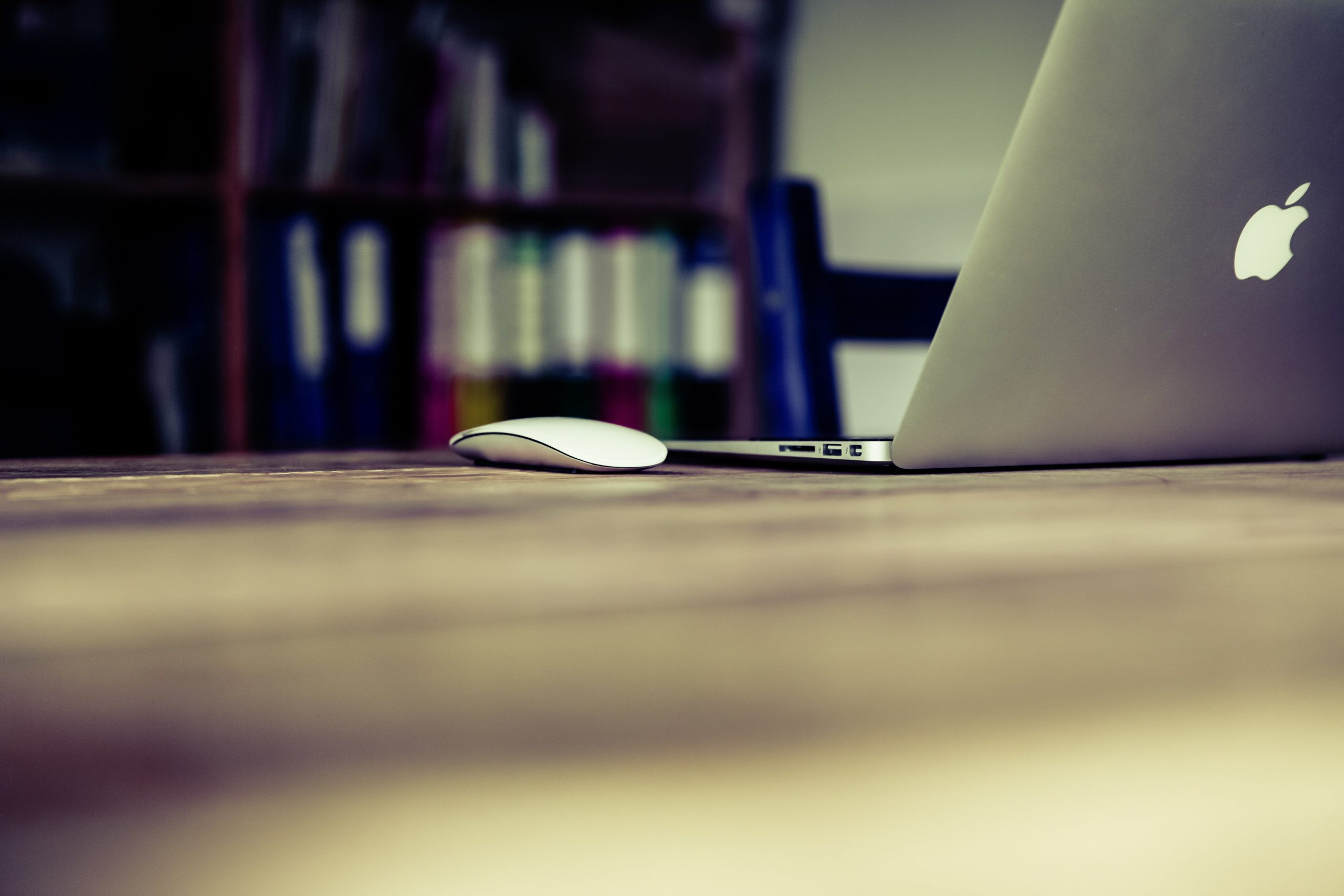 ASUS Vivobook sau Lenovo IdeaPad? Diferențele care contează la utilizarea de zi cu zi